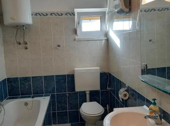 Деревянный коттедж Dubis House *